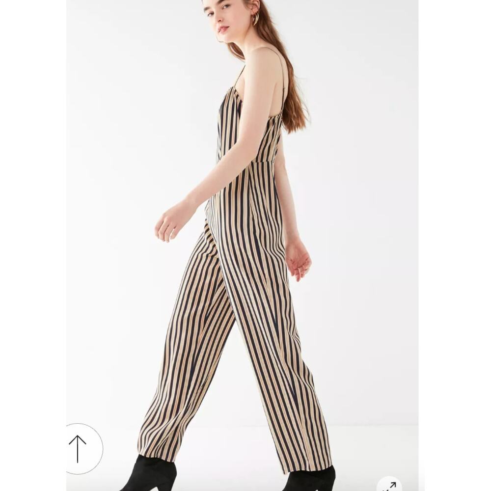 Urban Outfitters Straight-Neck Striped Jumpsuit Women's sz 6 - Picture 3 of 11